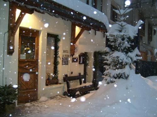 Le Cairn Aparthotel Val-d'Isere Exterior photo
